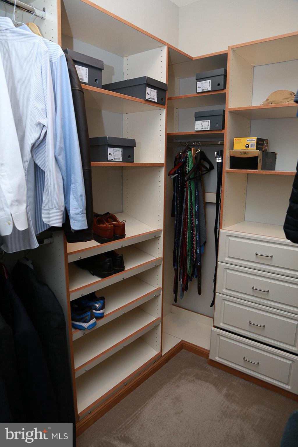 PEMBROOKE - Residential