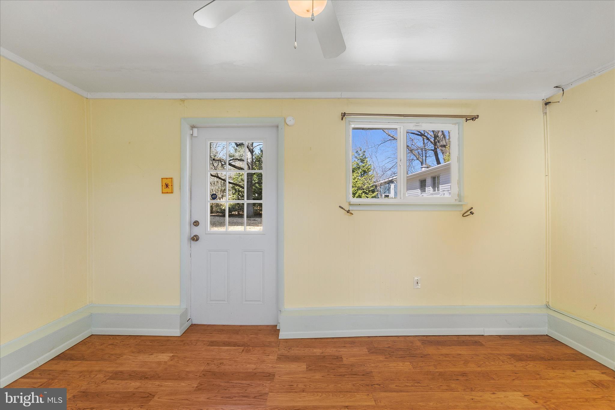 MANHATTAN MANOR - Residential