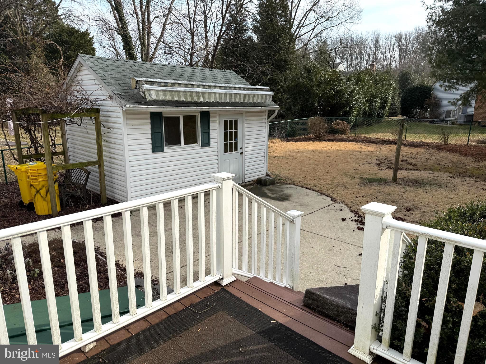 MANHATTAN MANOR - Residential