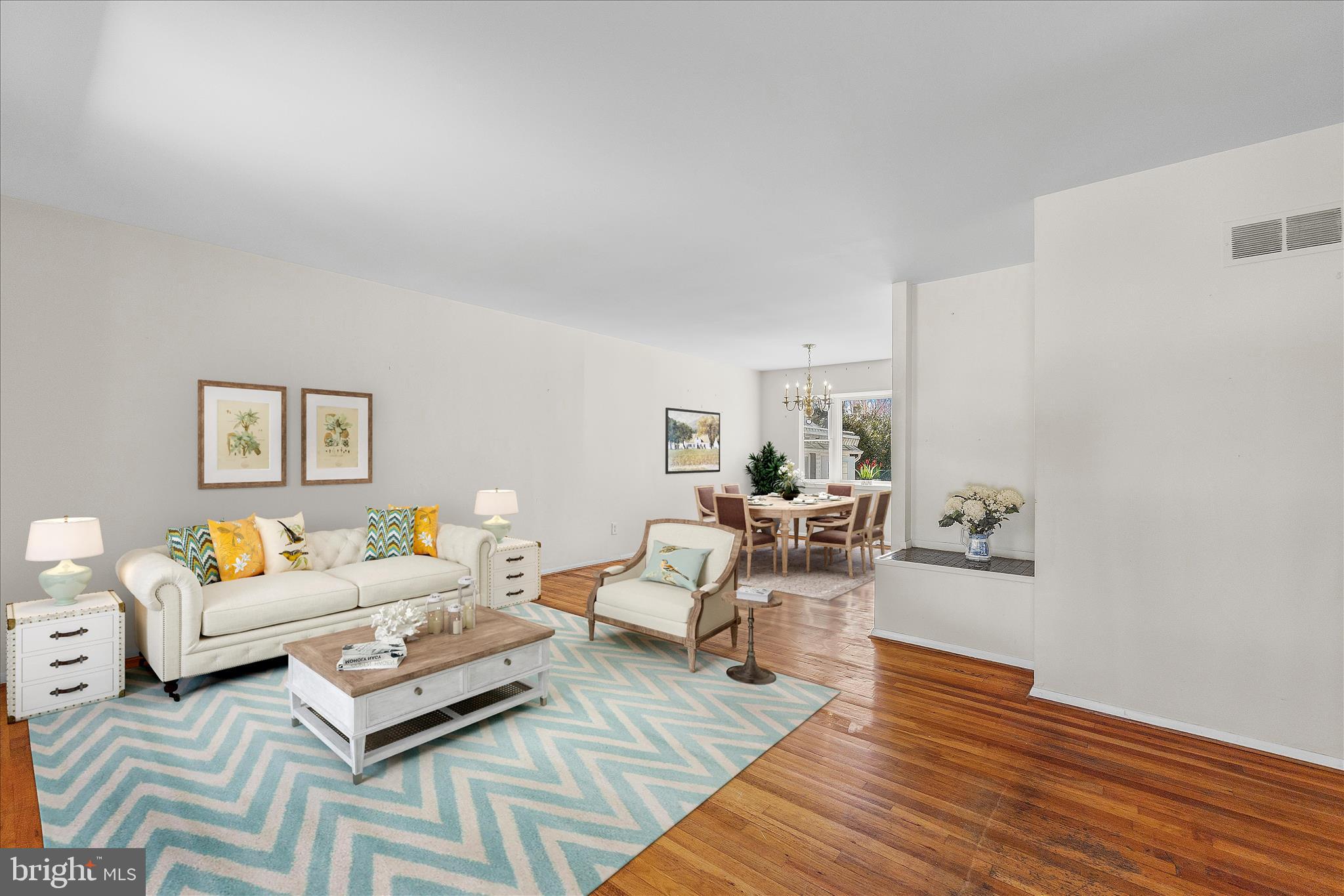 MANHATTAN MANOR - Residential