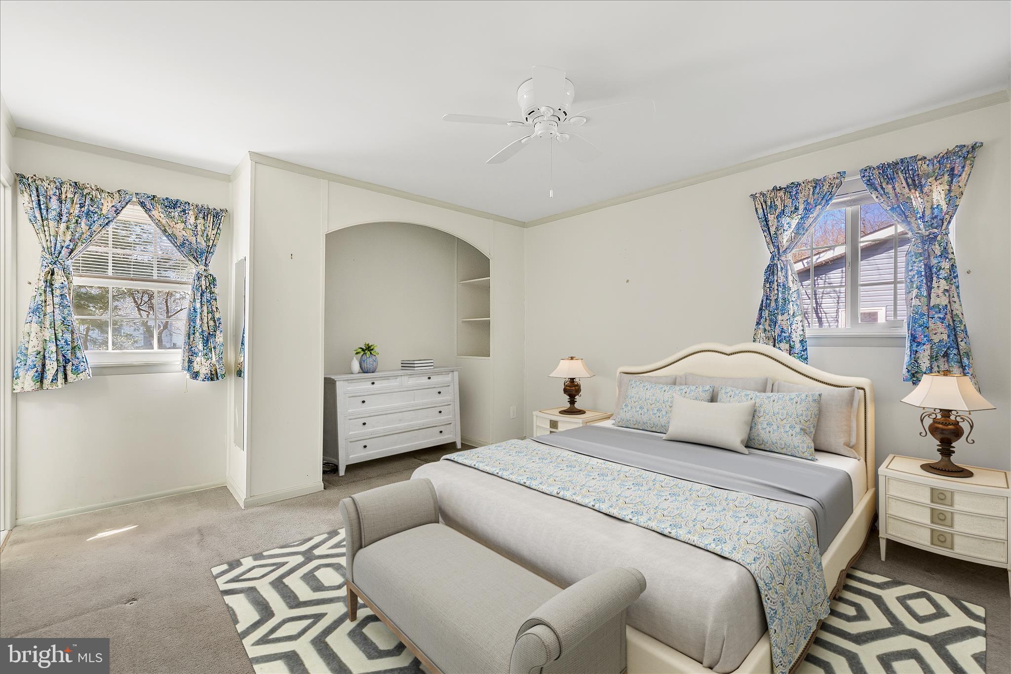 MANHATTAN MANOR - Residential