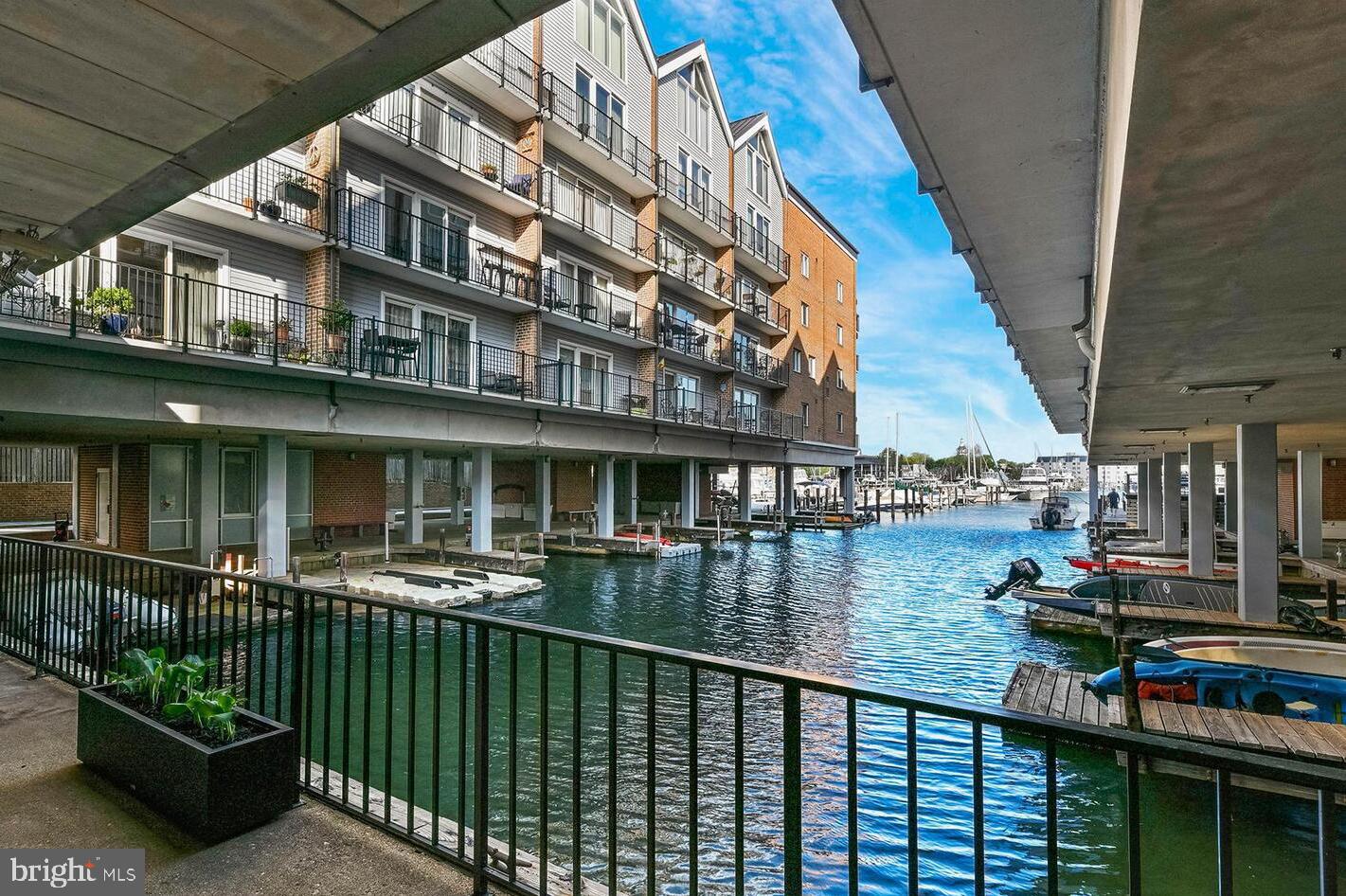 THE TECUMSEH - Residential