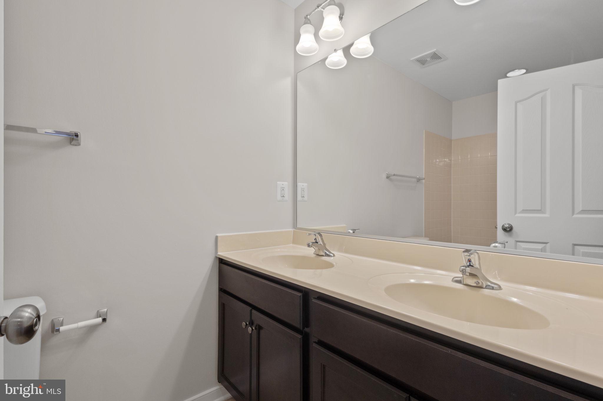 MAGNOLIA GREEN - Residential