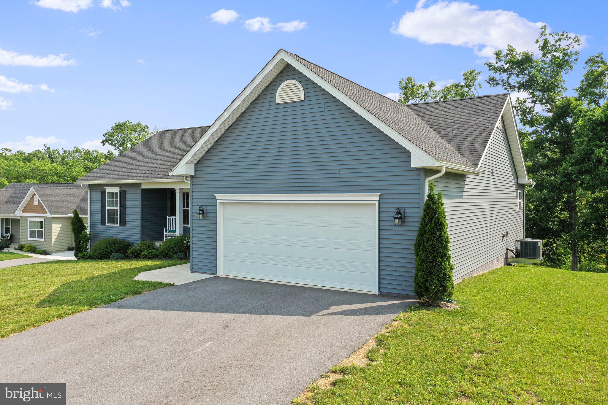 BRIDLE CREEK - Residential