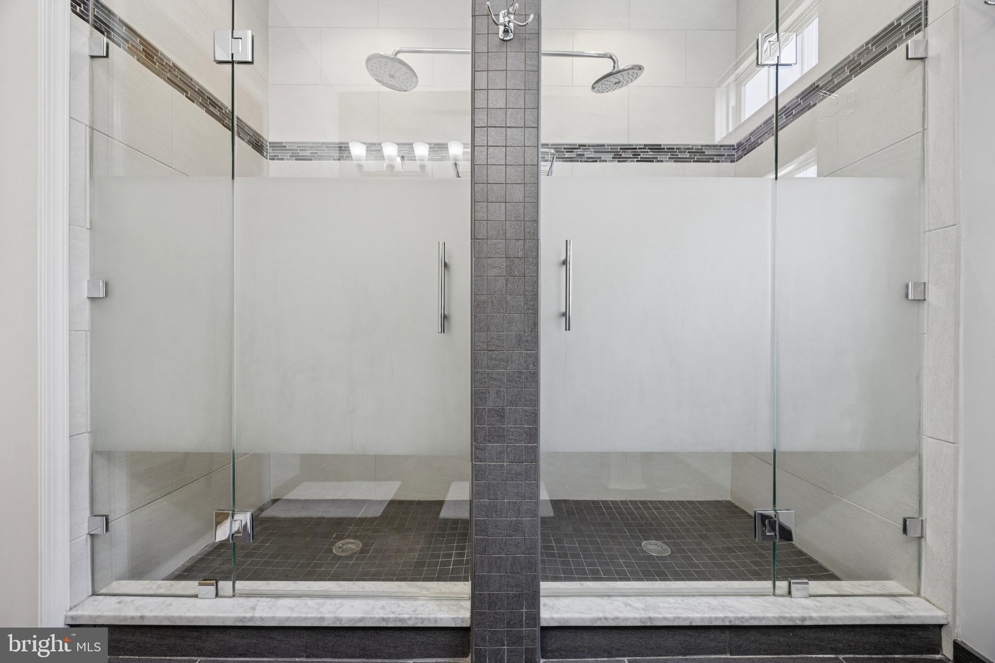 VILLAS AT PACKER PARK - Residential