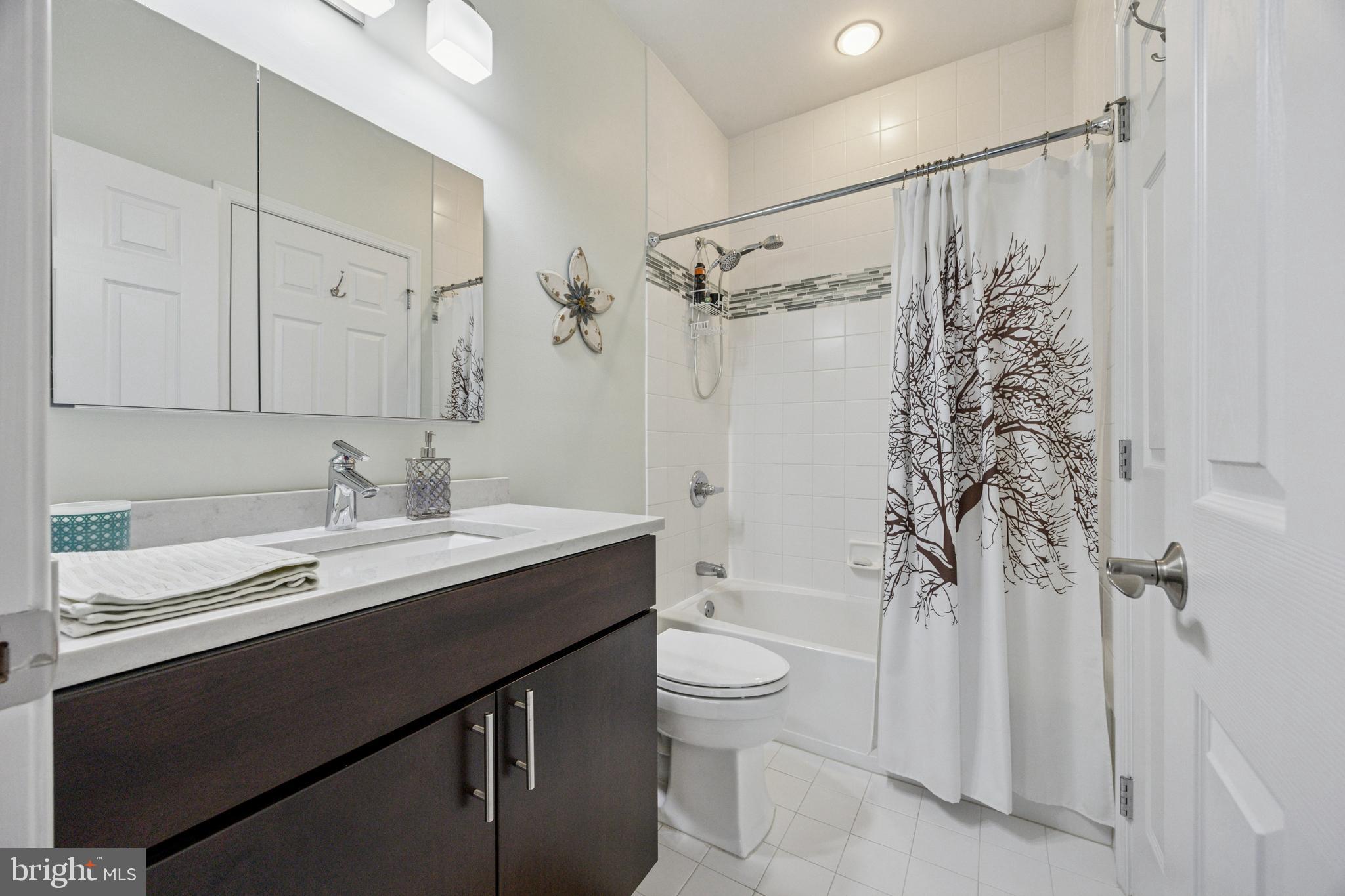 VILLAS AT PACKER PARK - Residential