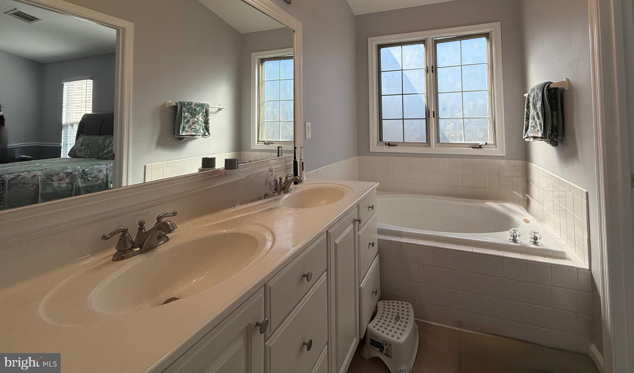 COMPTON VILLAGE - Residential Lease