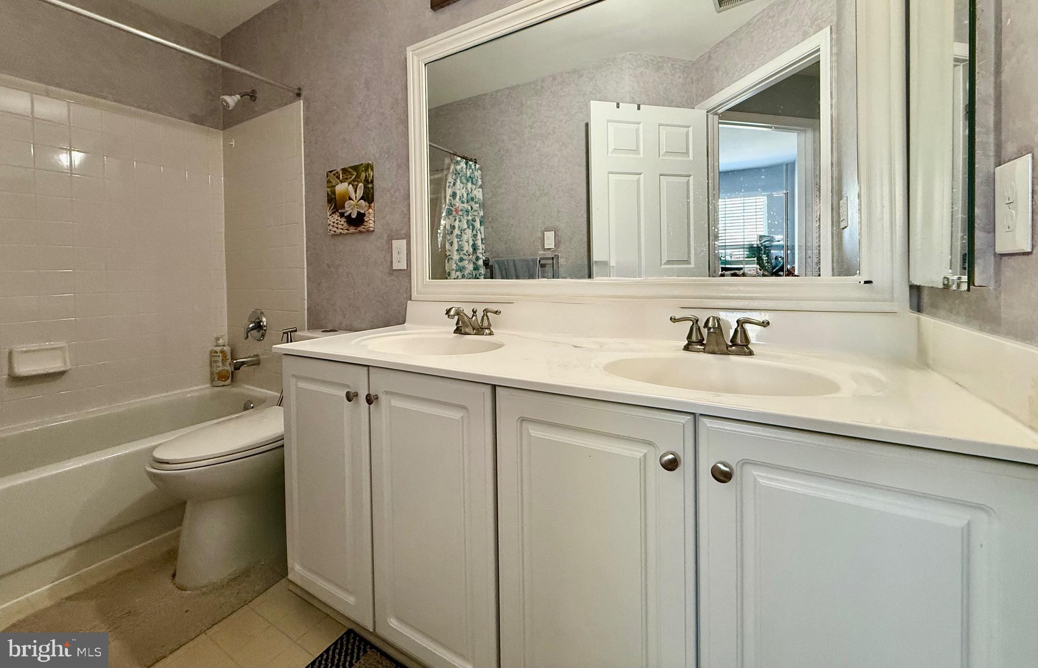 COMPTON VILLAGE - Residential Lease