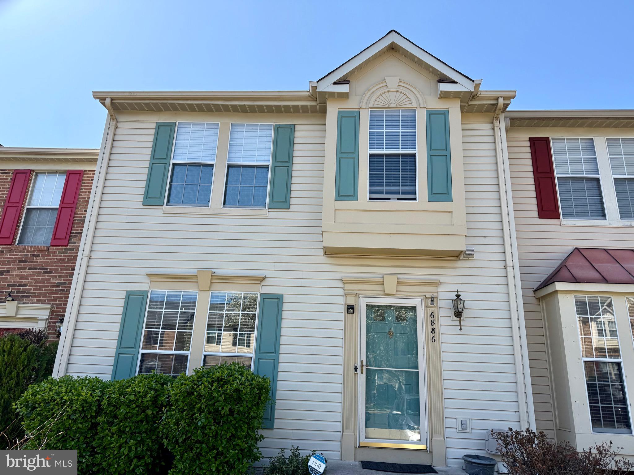 COMPTON VILLAGE - Residential Lease