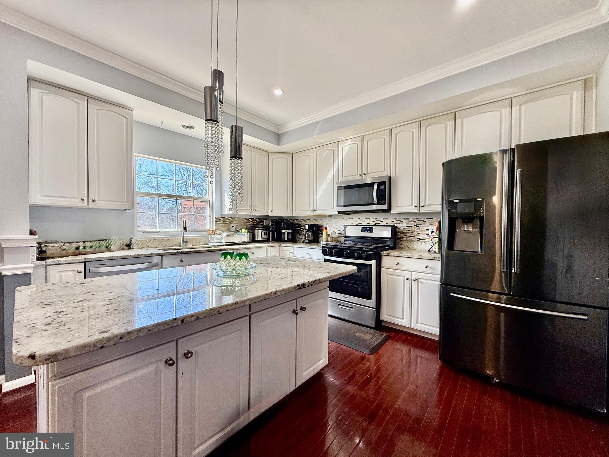 COMPTON VILLAGE - Residential Lease