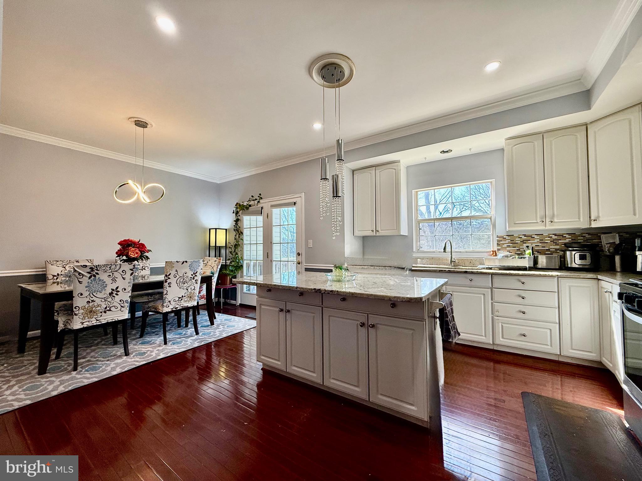 COMPTON VILLAGE - Residential Lease