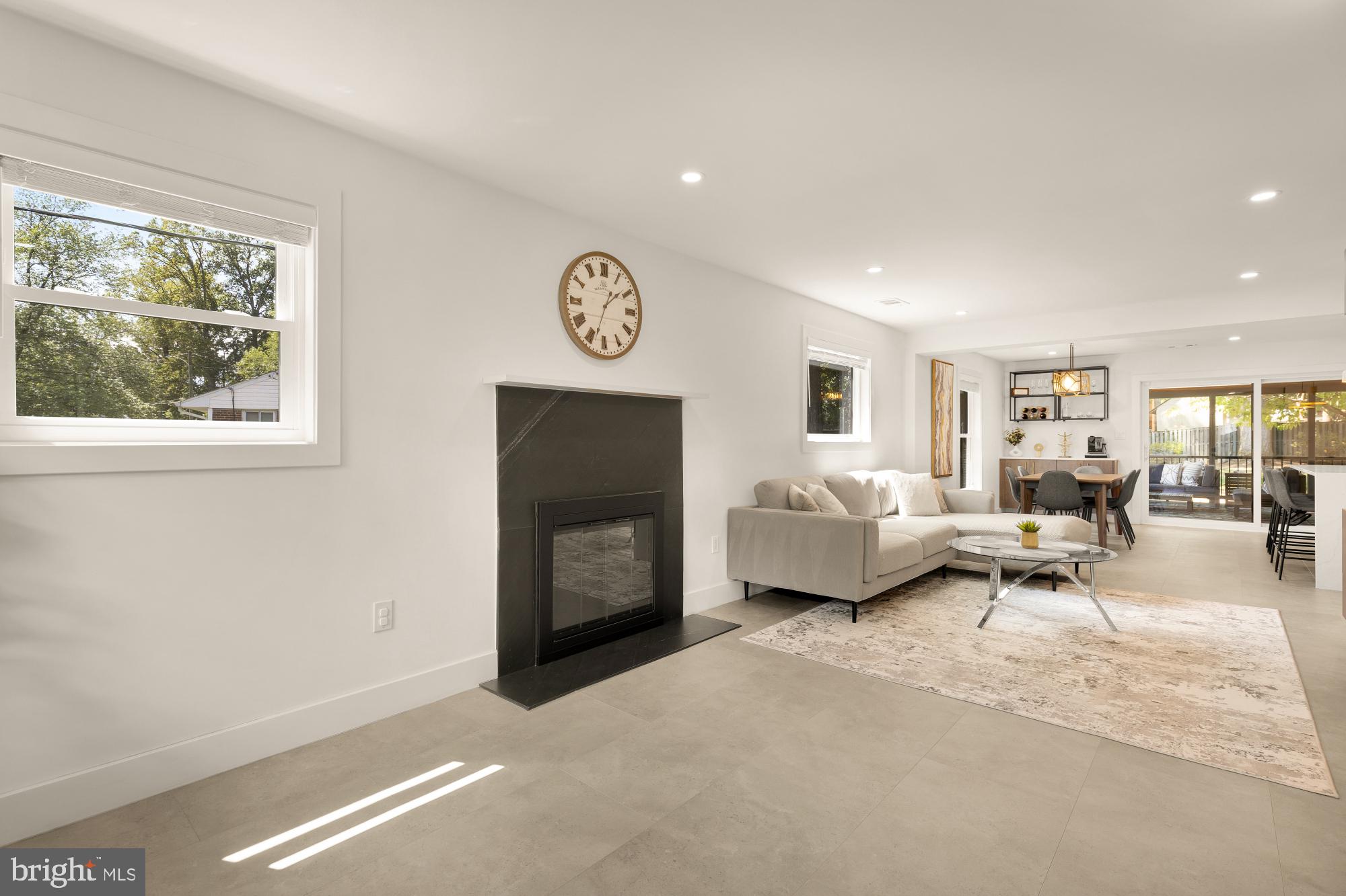 3164 NORFOLK LANE