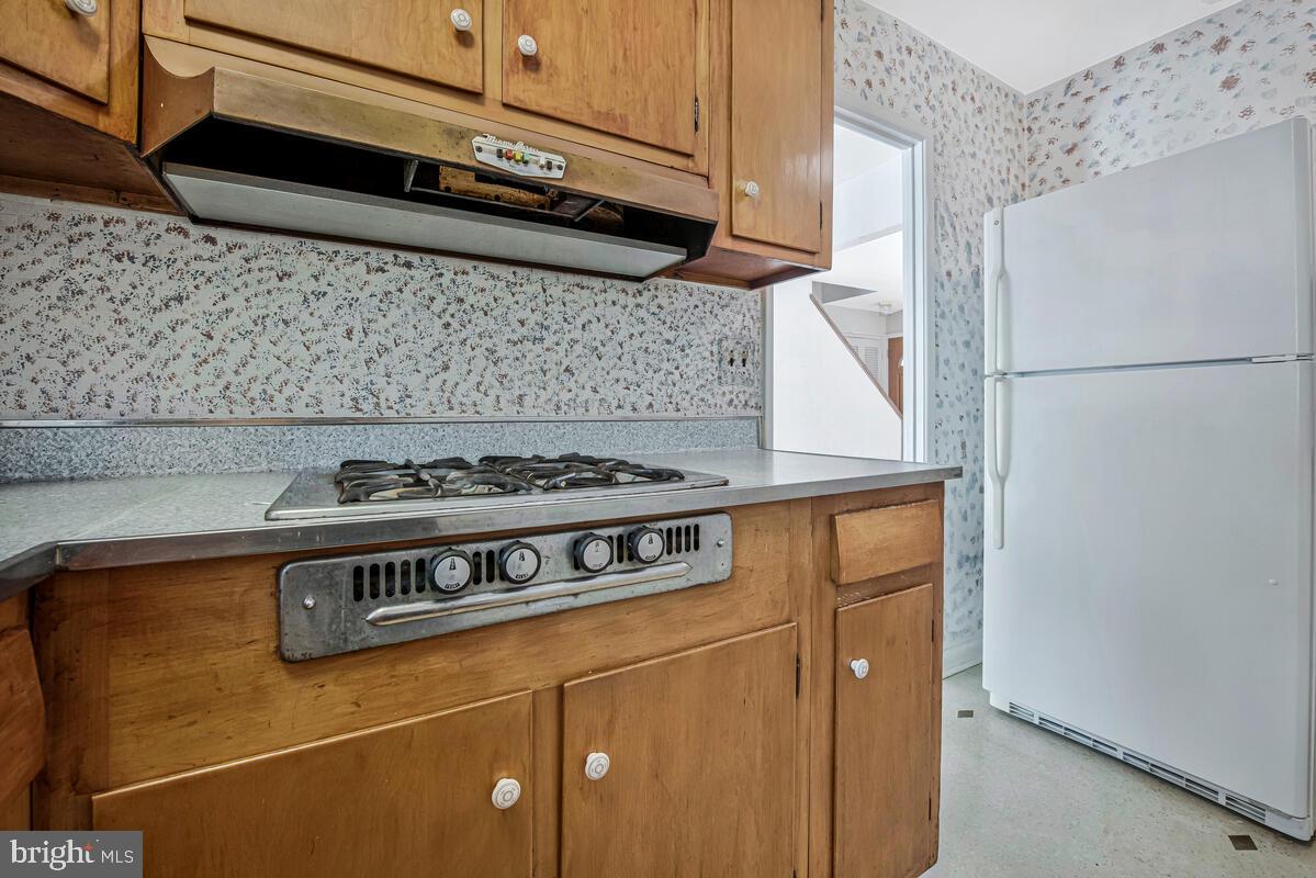 FAIRLAWN-LAUREL - Residential