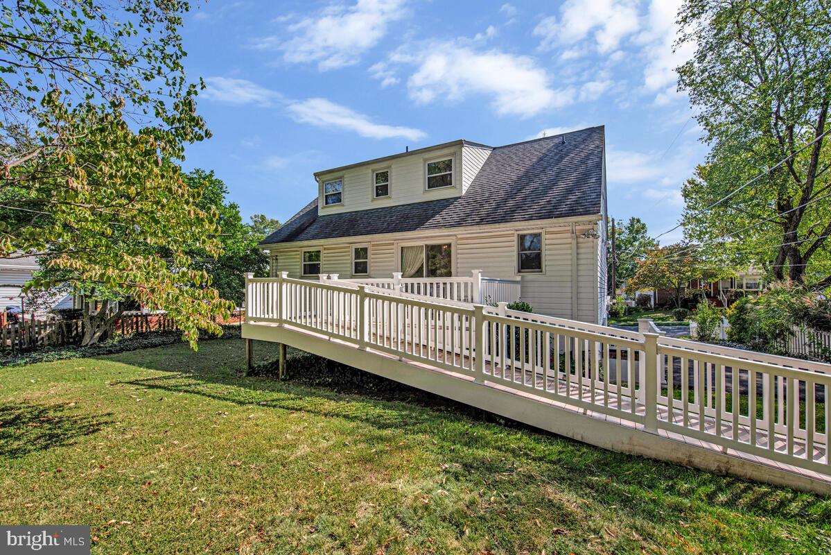 FAIRLAWN-LAUREL - Residential