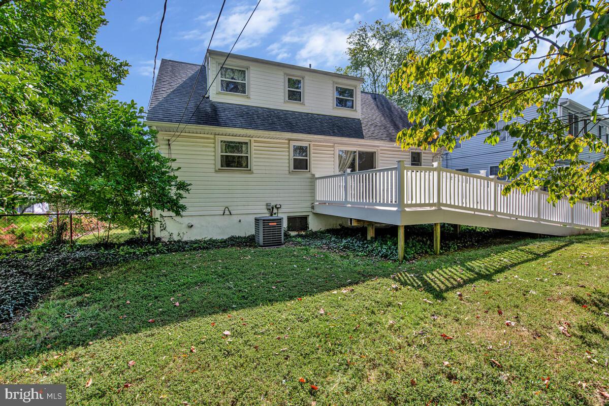 FAIRLAWN-LAUREL - Residential