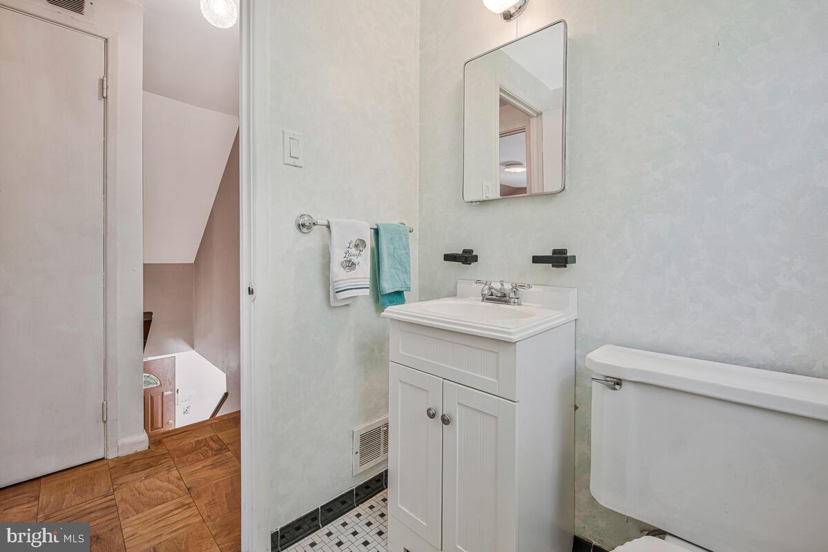 FAIRLAWN-LAUREL - Residential