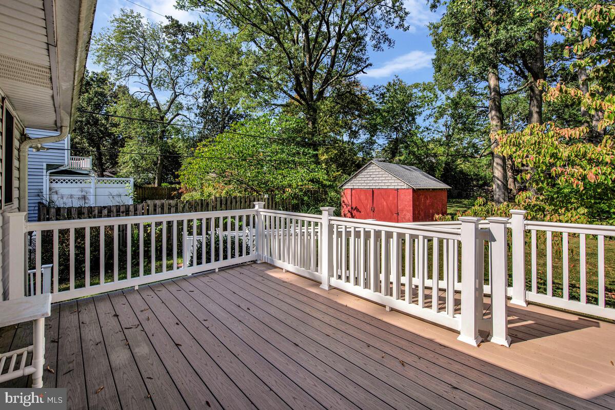 FAIRLAWN-LAUREL - Residential