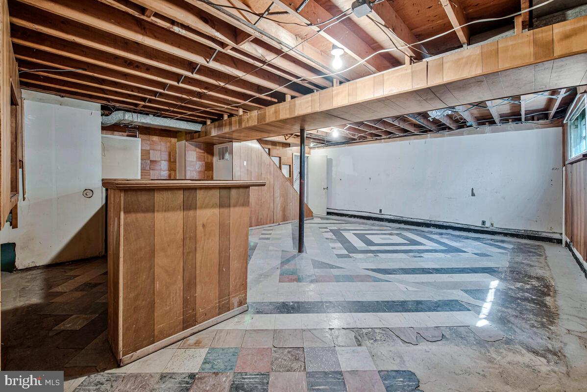 FAIRLAWN-LAUREL - Residential