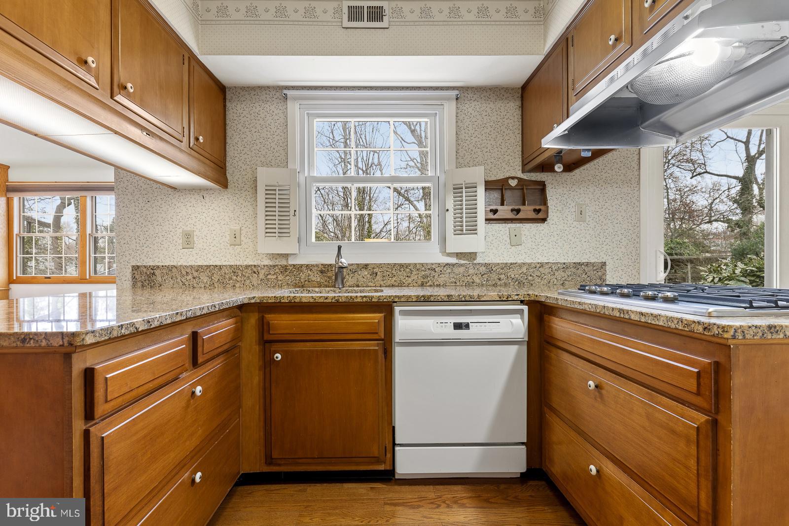 MONTPELIER - Residential