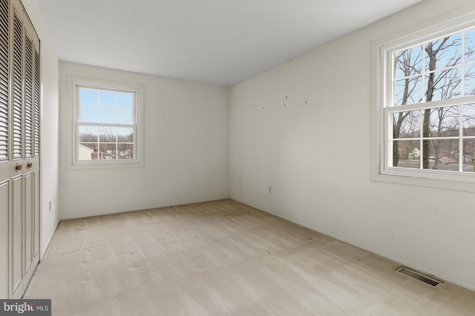 MONTPELIER - Residential