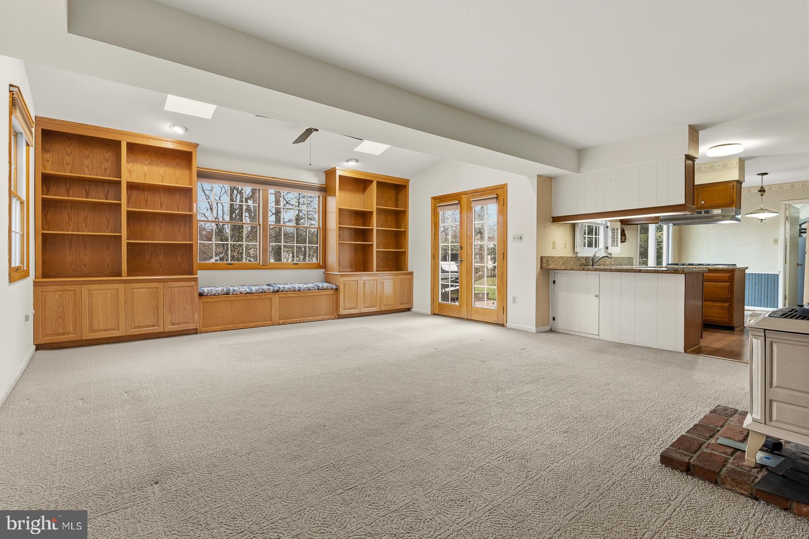 MONTPELIER - Residential