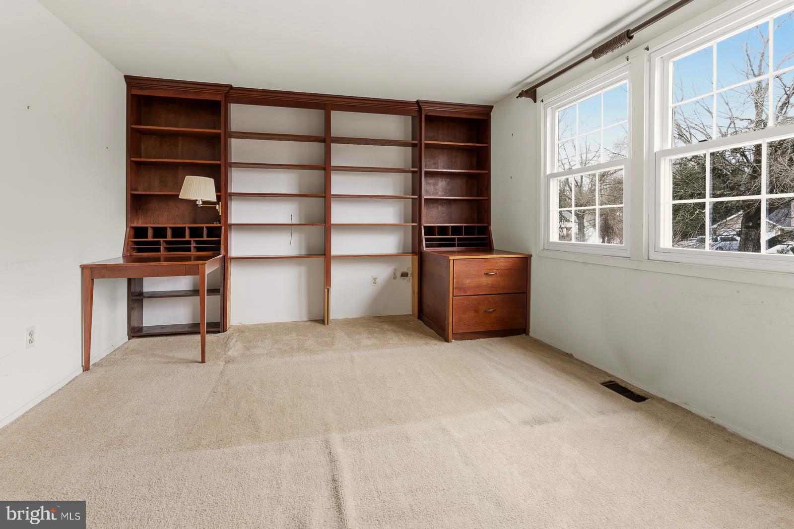 MONTPELIER - Residential