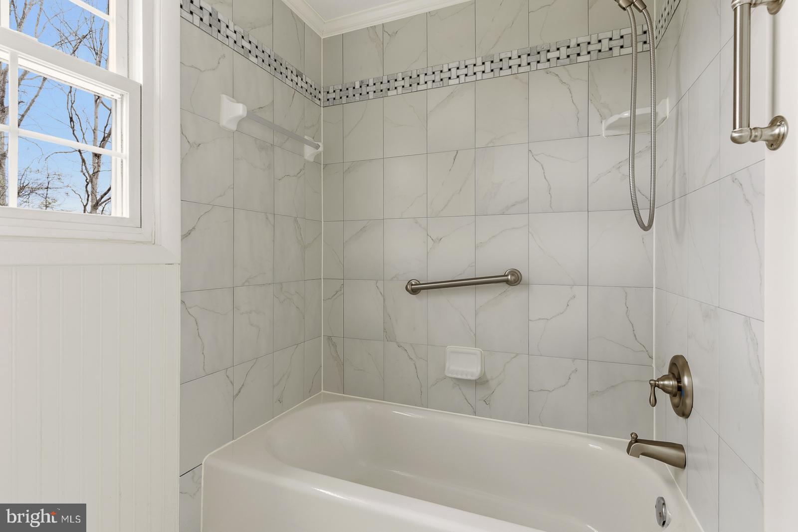 MONTPELIER - Residential