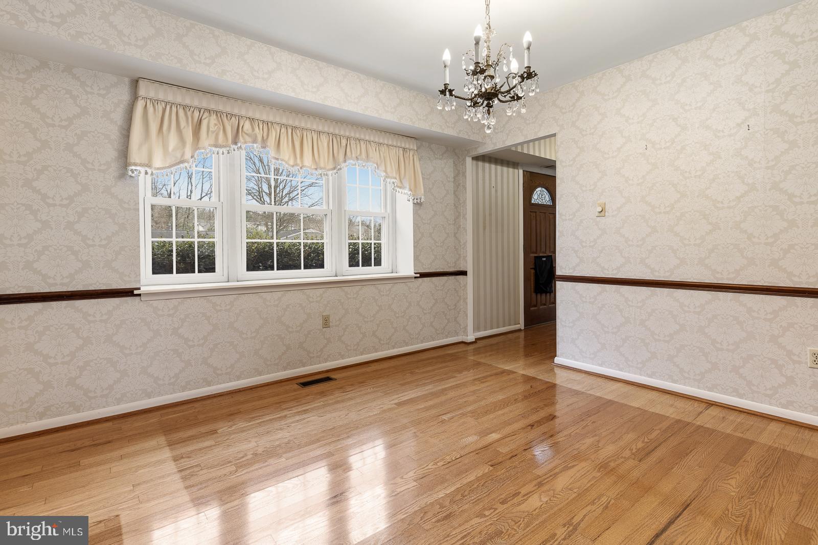 MONTPELIER - Residential