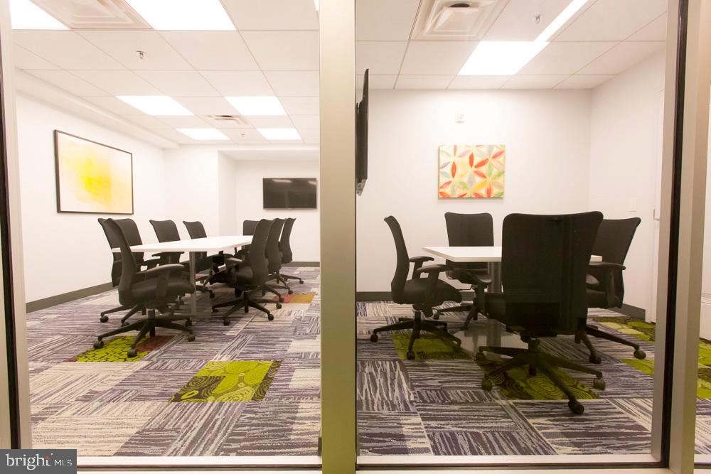 CENTER CITY - Residential Lease