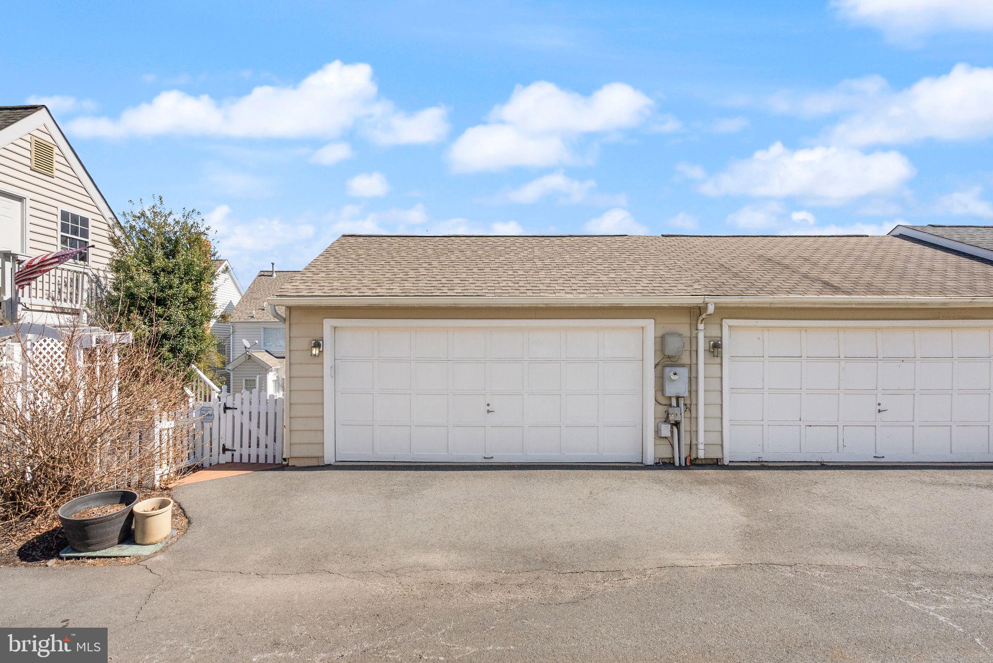 BELMONT FOREST - Residential