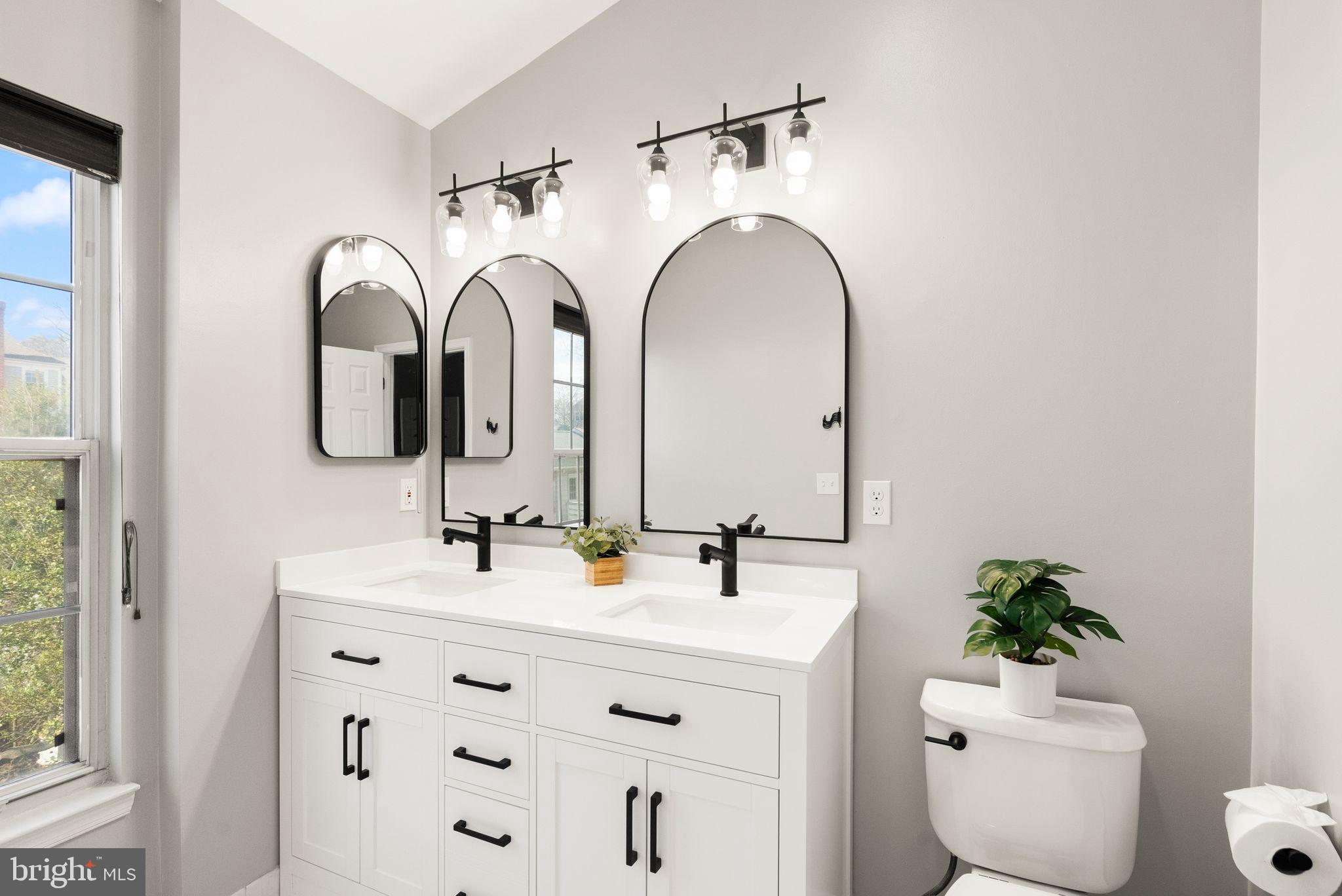 BELMONT FOREST - Residential