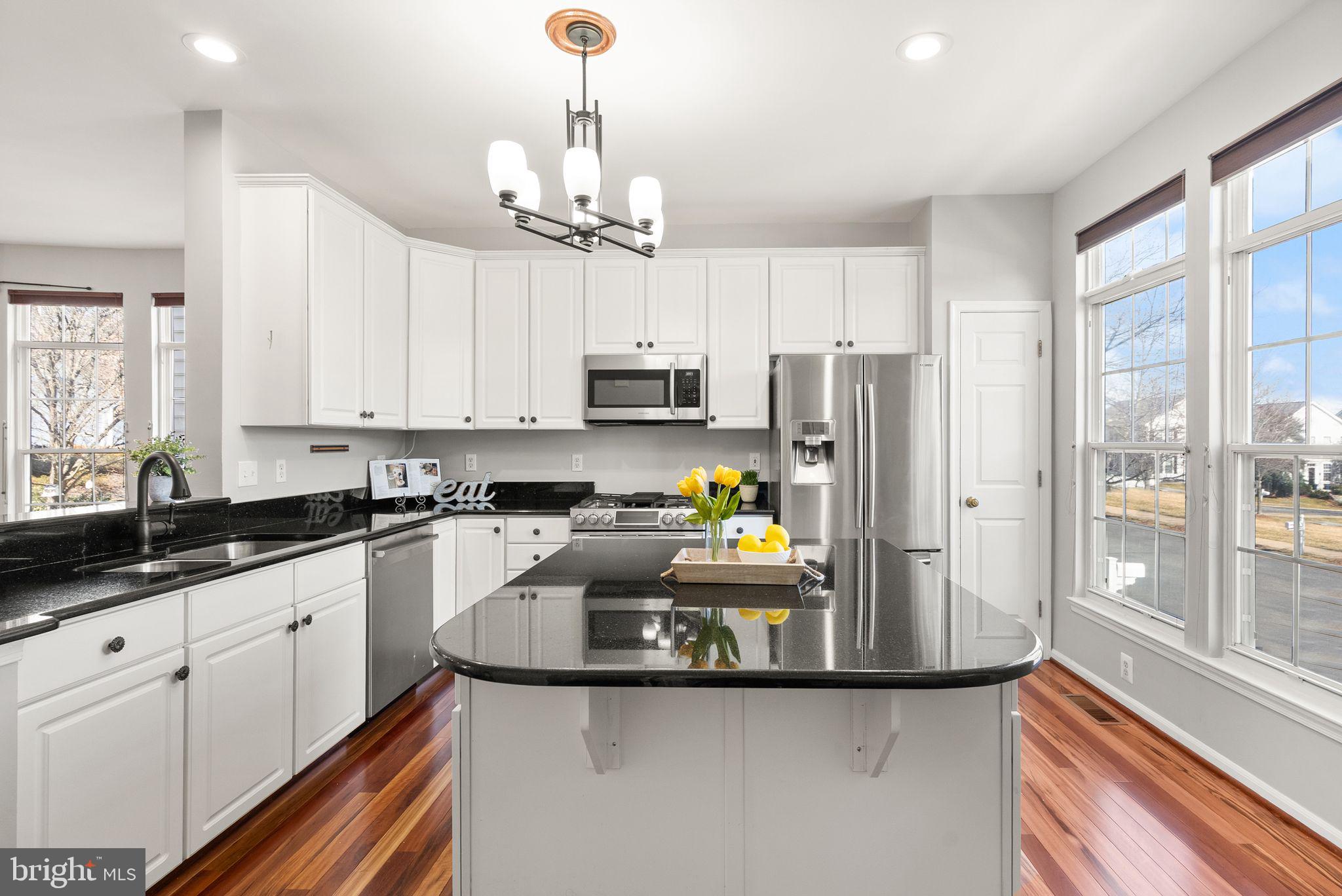 BELMONT FOREST - Residential