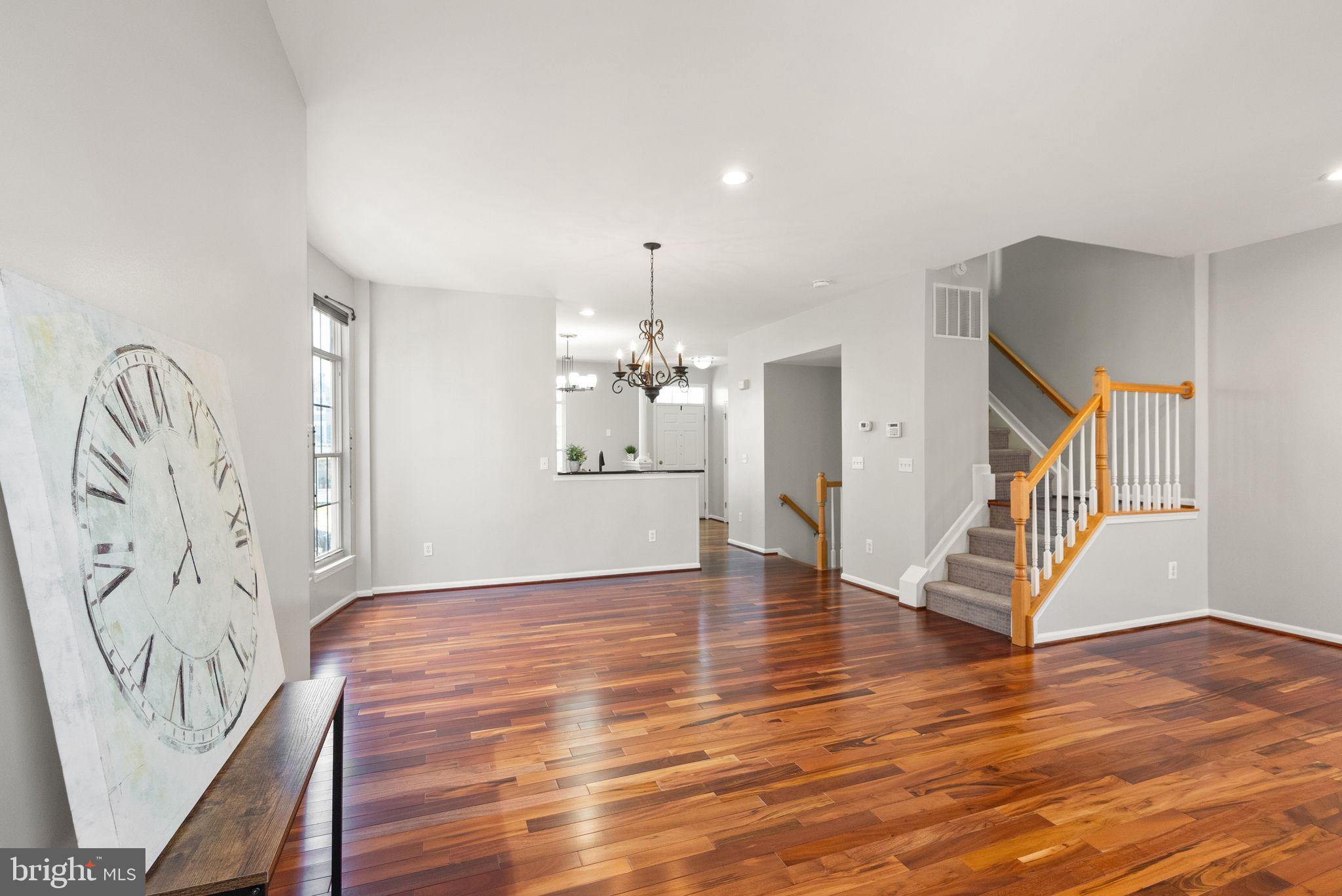 BELMONT FOREST - Residential