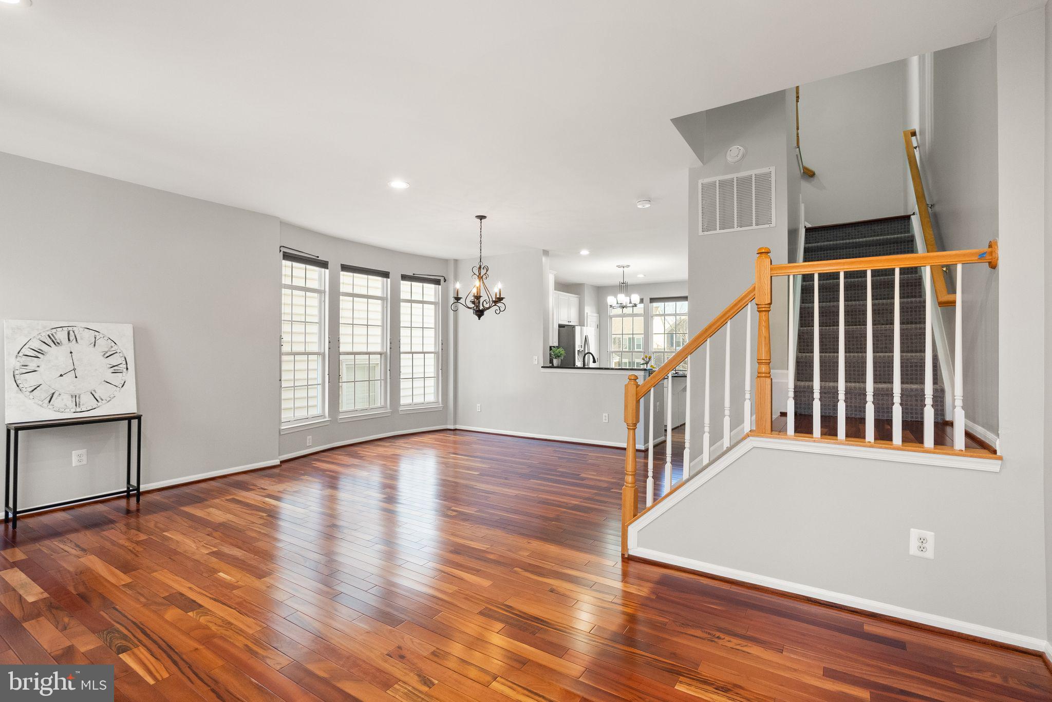 BELMONT FOREST - Residential