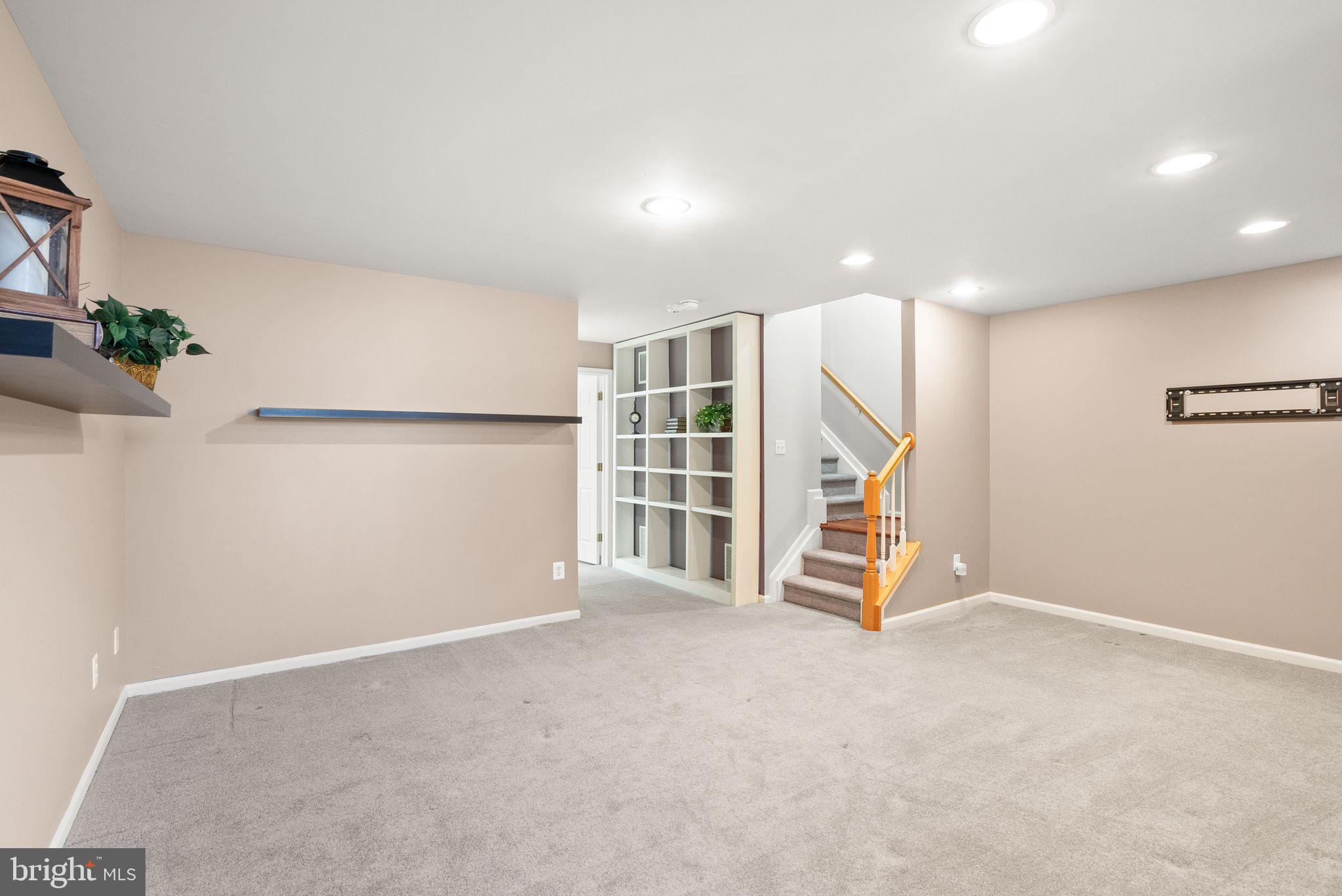 BELMONT FOREST - Residential