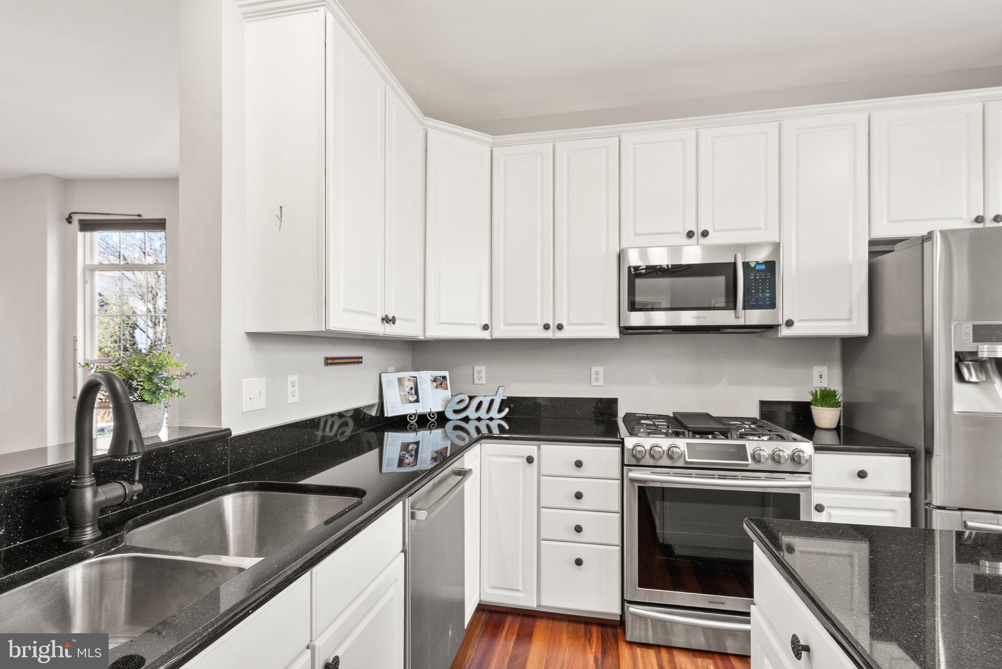 BELMONT FOREST - Residential