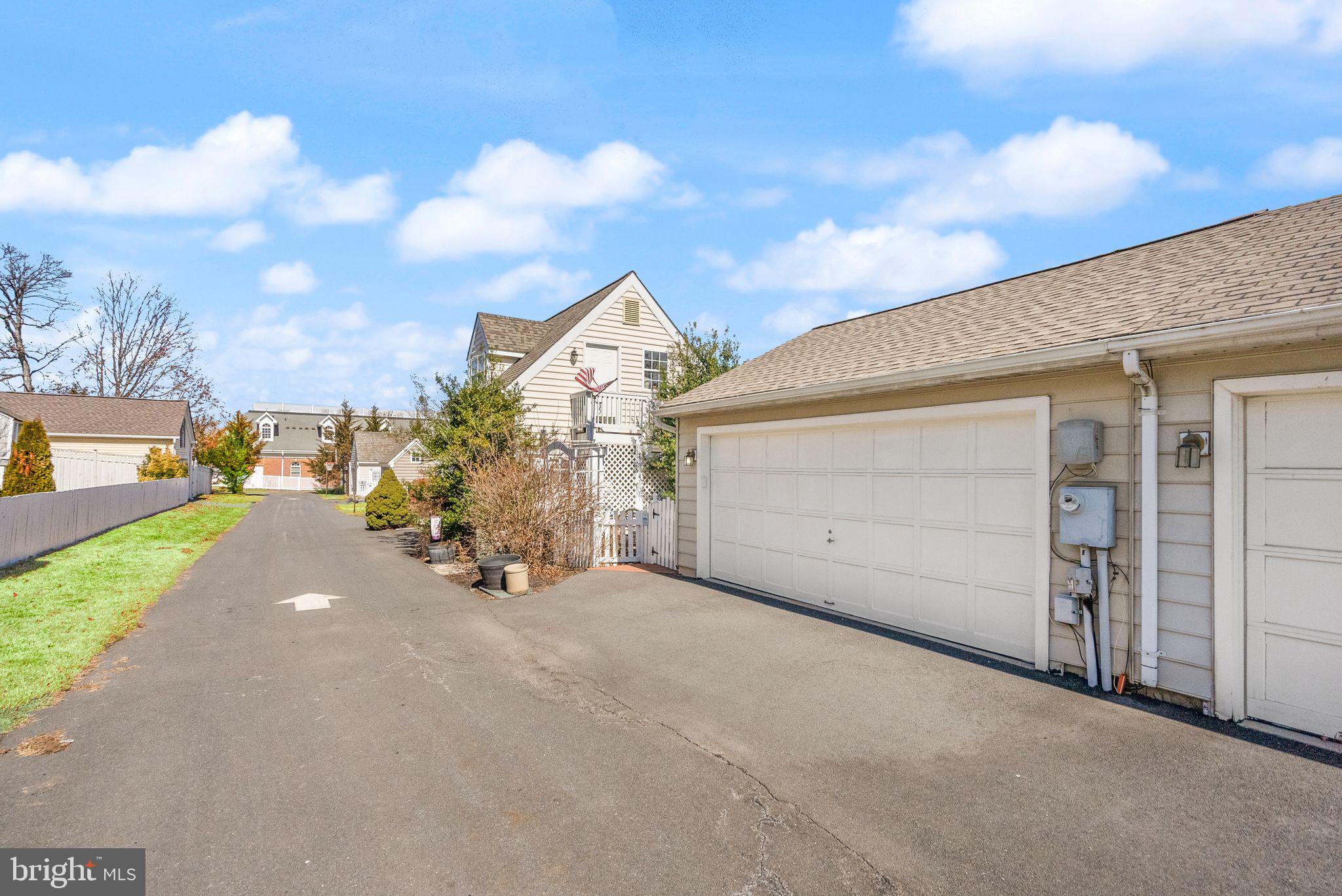 BELMONT FOREST - Residential