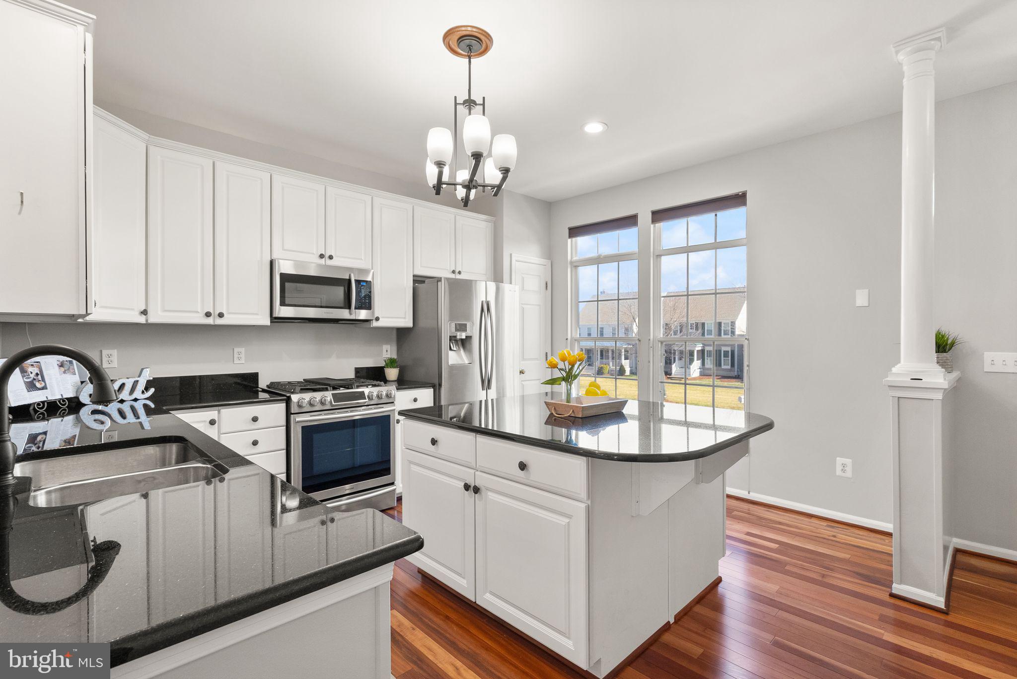 BELMONT FOREST - Residential