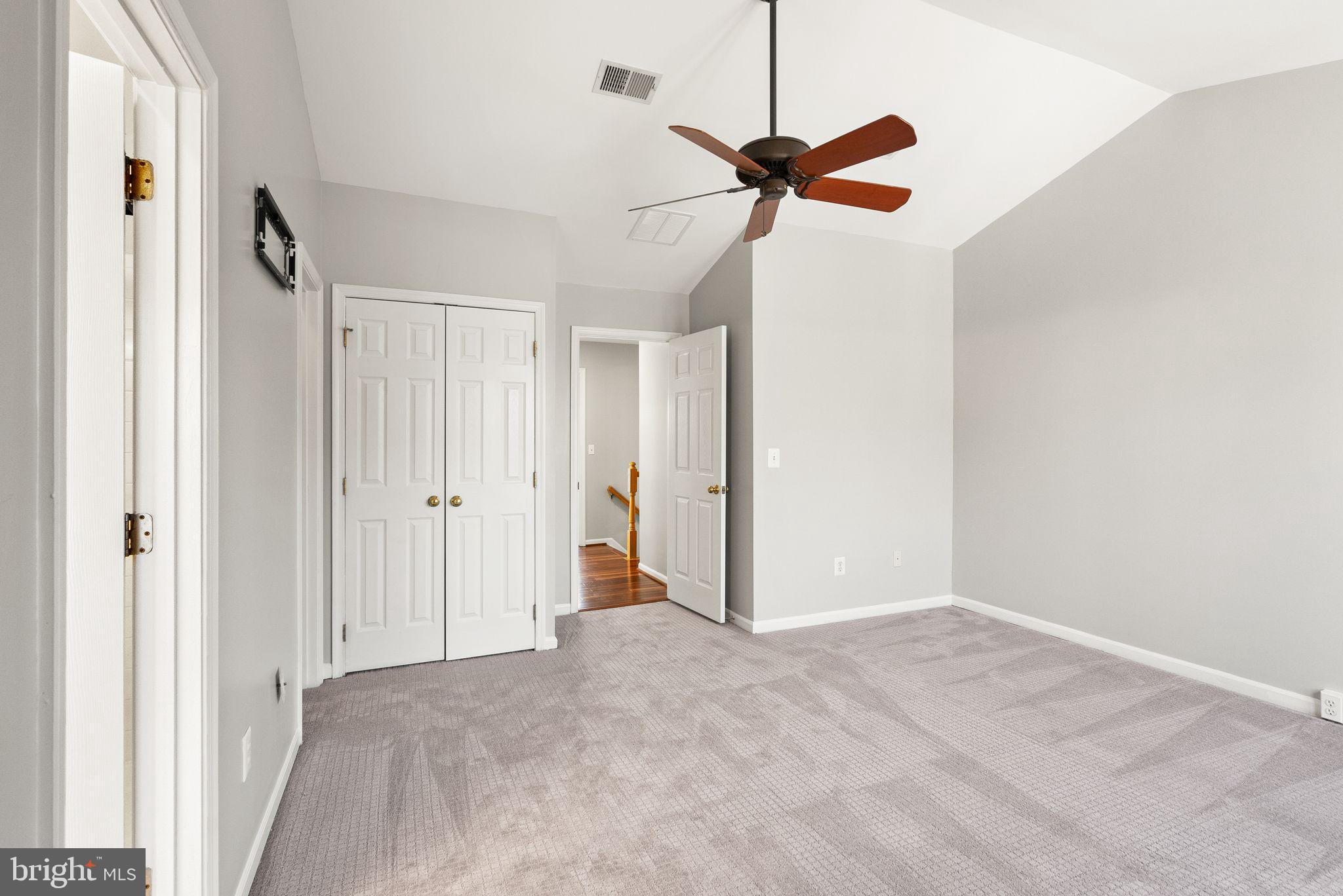 BELMONT FOREST - Residential