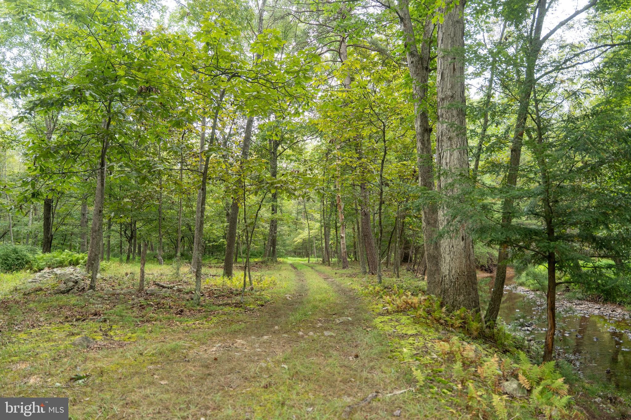 UPPER STRASBURG - Residential