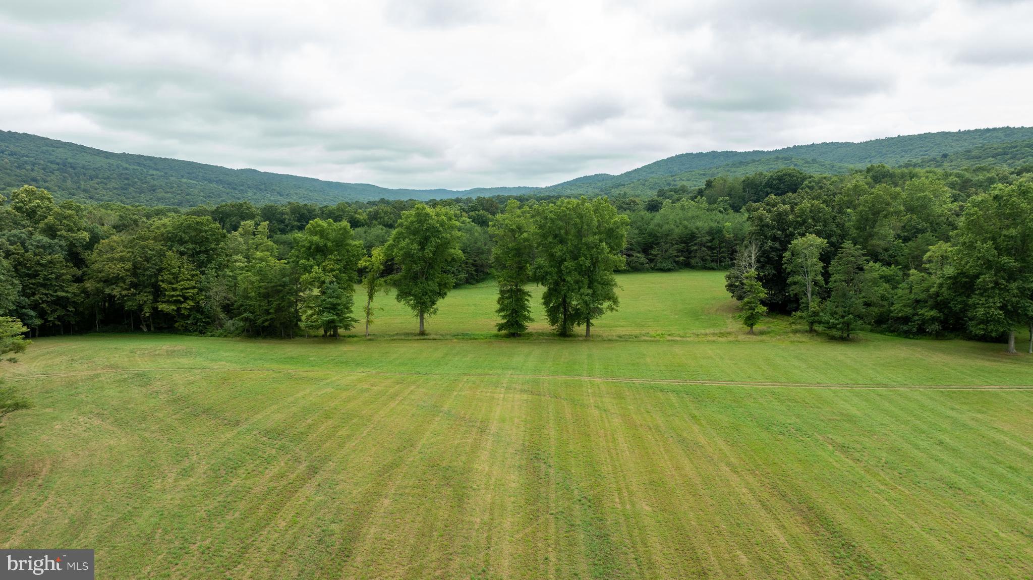 UPPER STRASBURG - Residential