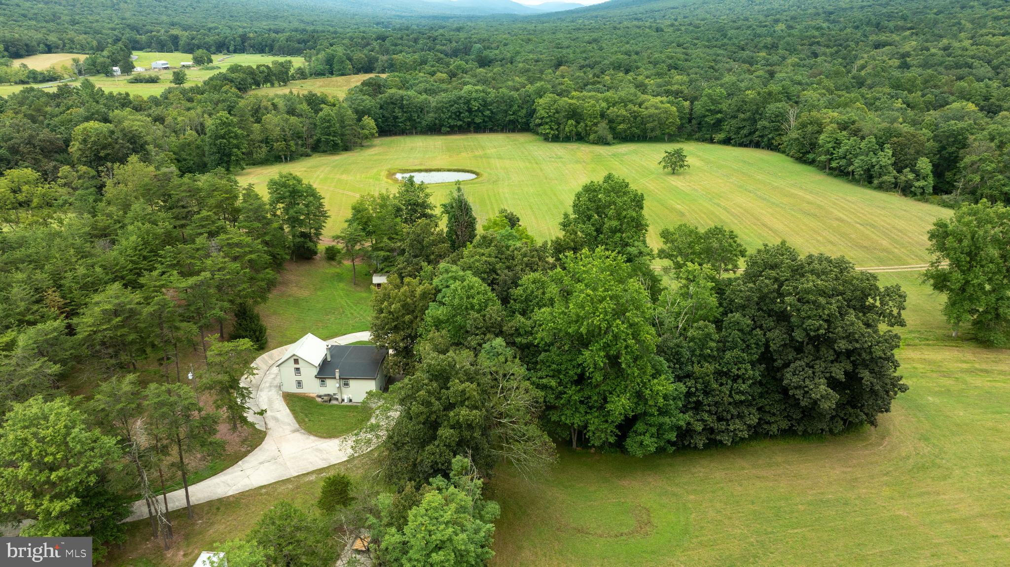 UPPER STRASBURG - Residential