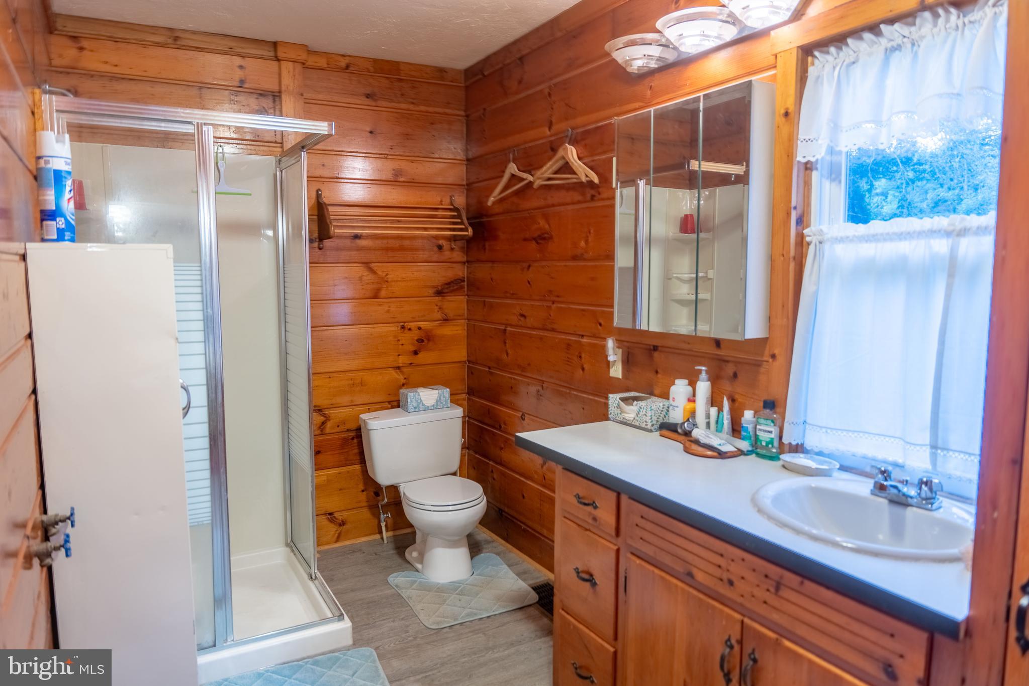 UPPER STRASBURG - Residential