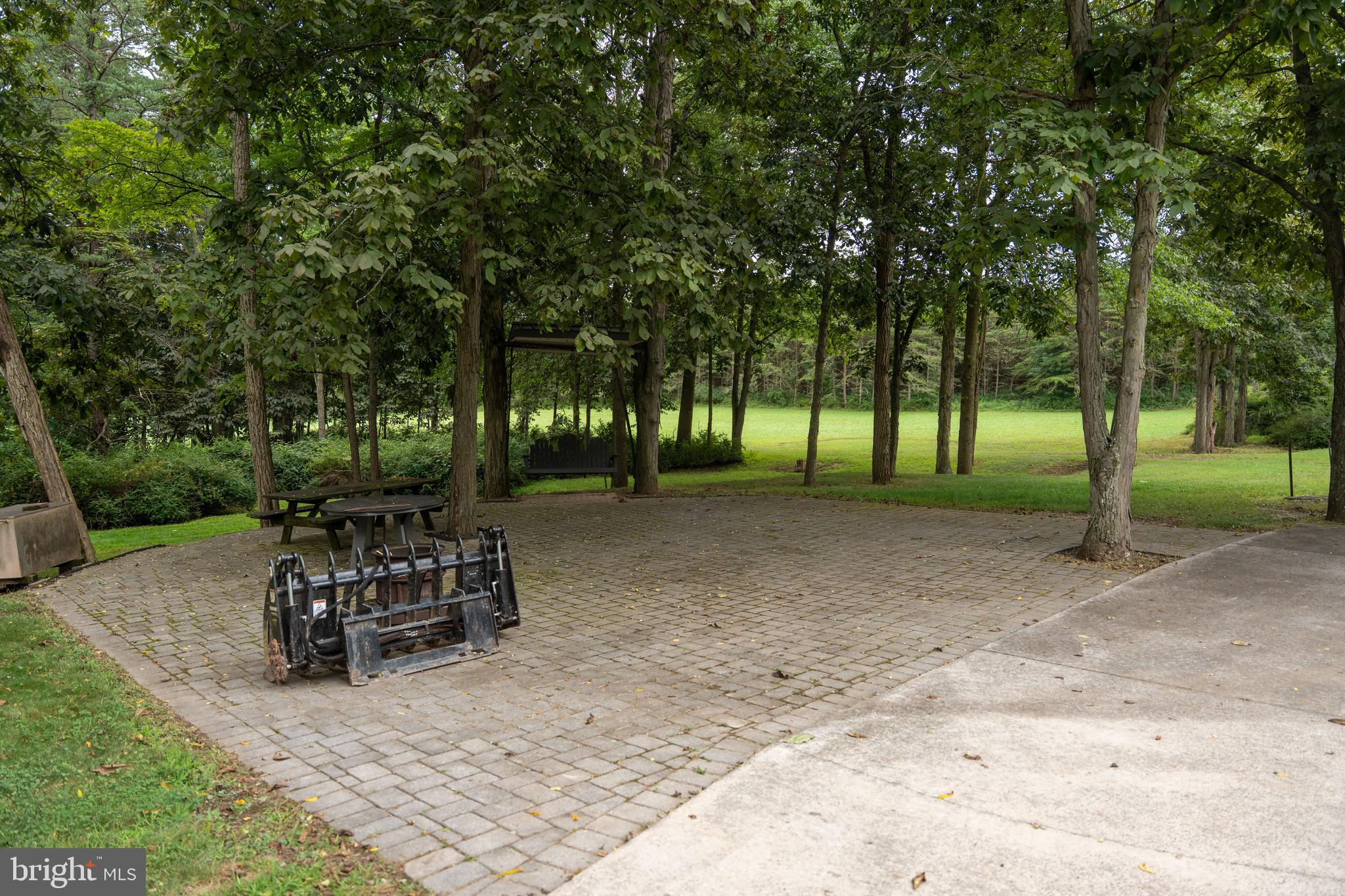 UPPER STRASBURG - Residential