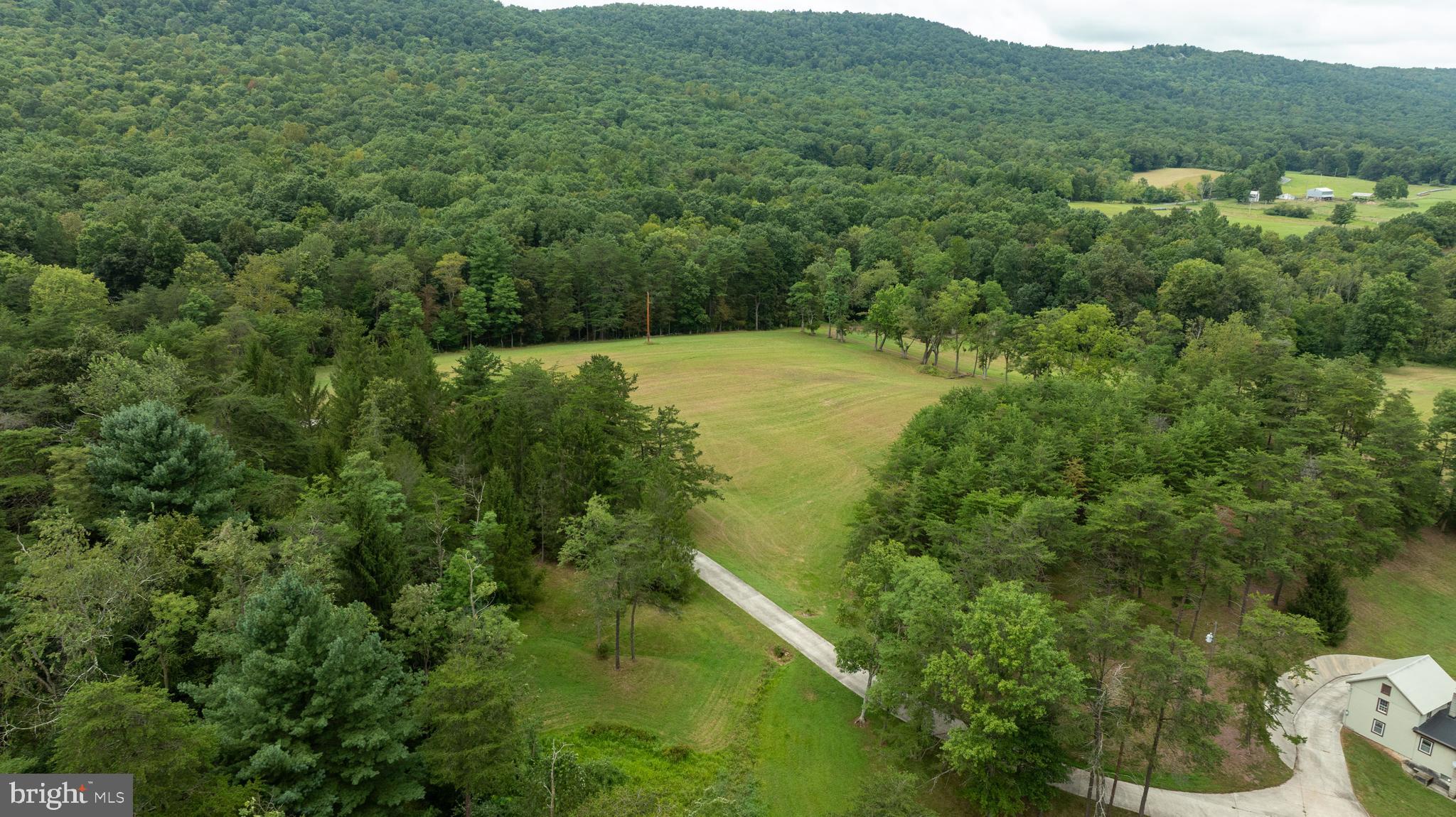 UPPER STRASBURG - Residential