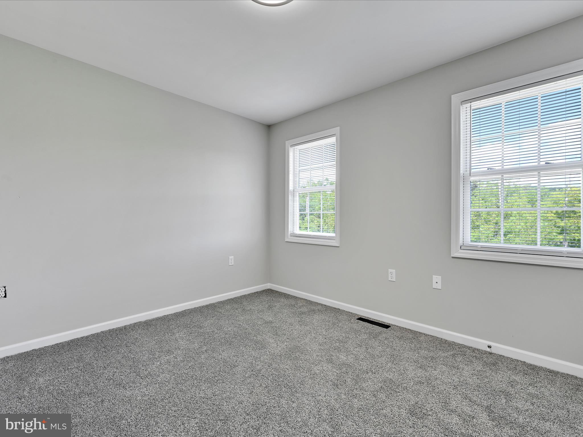 HAWK RIDGE ESTATES - Residential