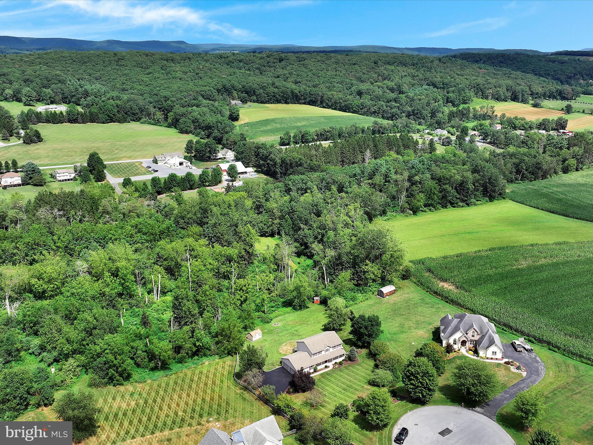 HAWK RIDGE ESTATES - Residential