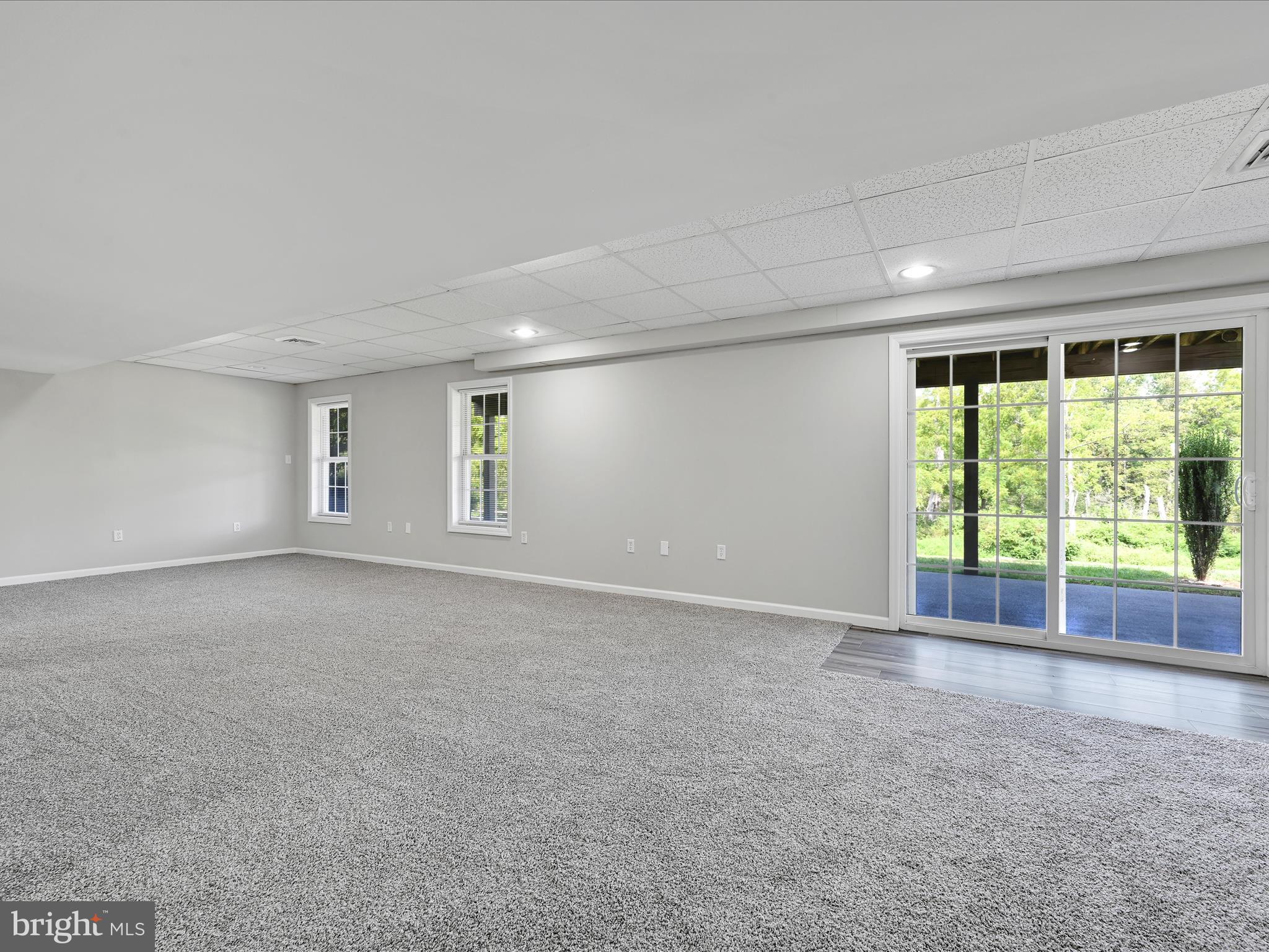 HAWK RIDGE ESTATES - Residential