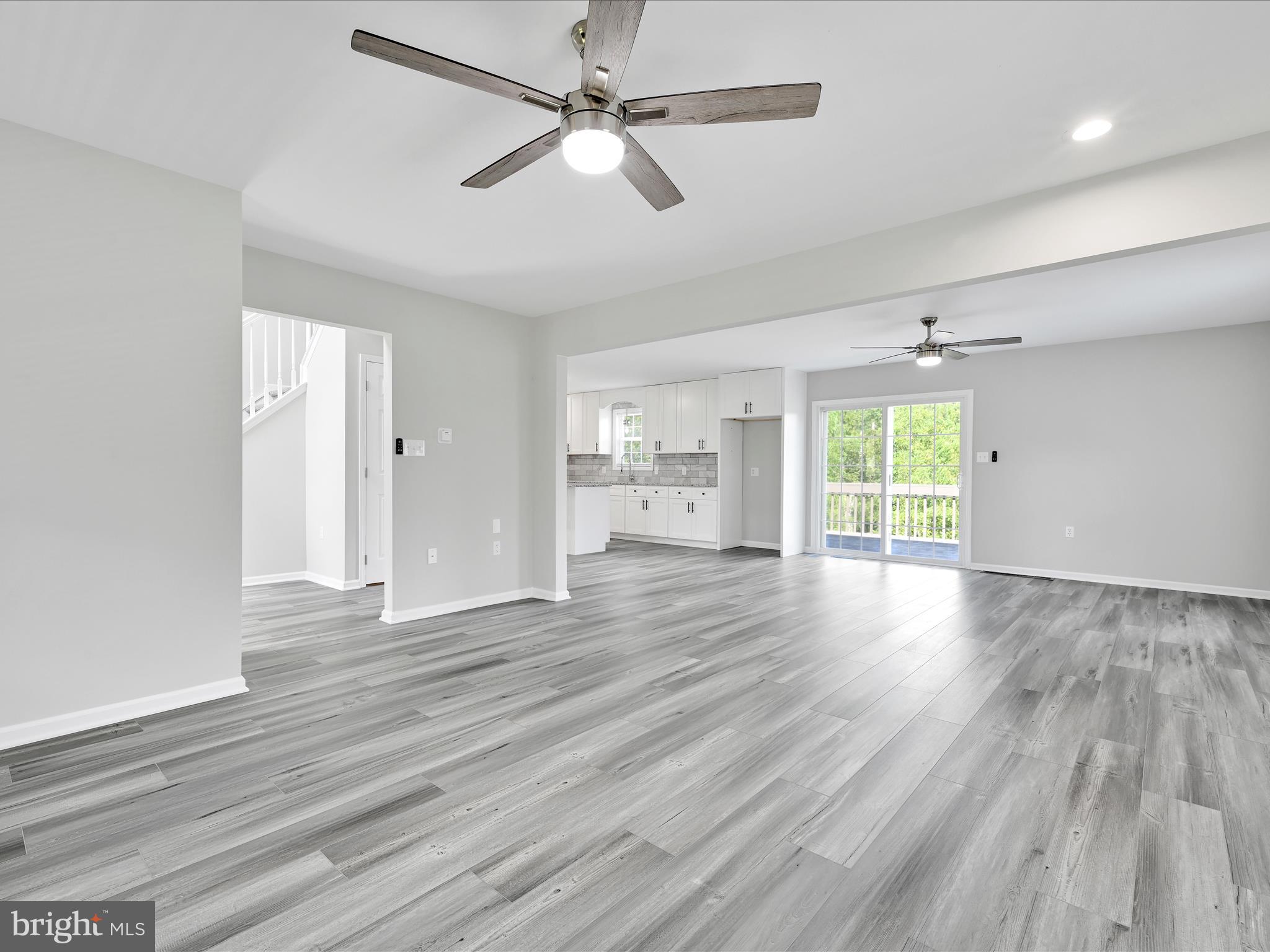 HAWK RIDGE ESTATES - Residential