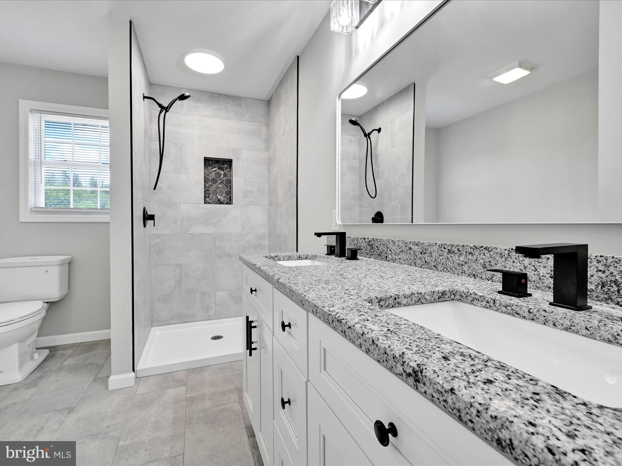 HAWK RIDGE ESTATES - Residential